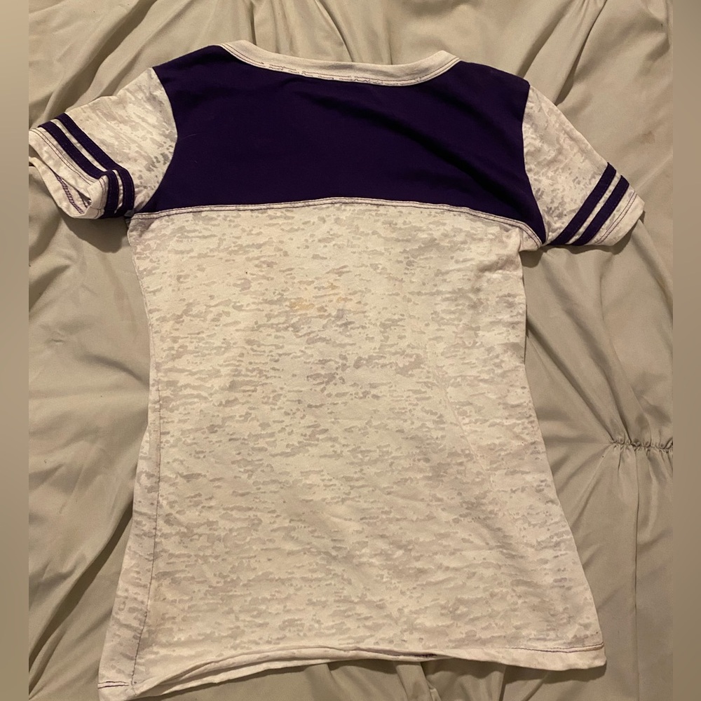 basic tshirt - Picture 3 of 3
